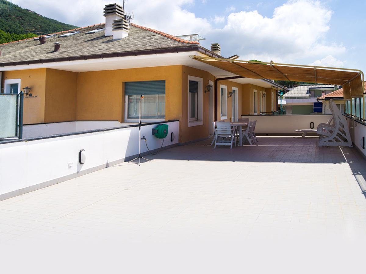 Legnano Attic Apartment Cavi di Lavagna Exterior photo