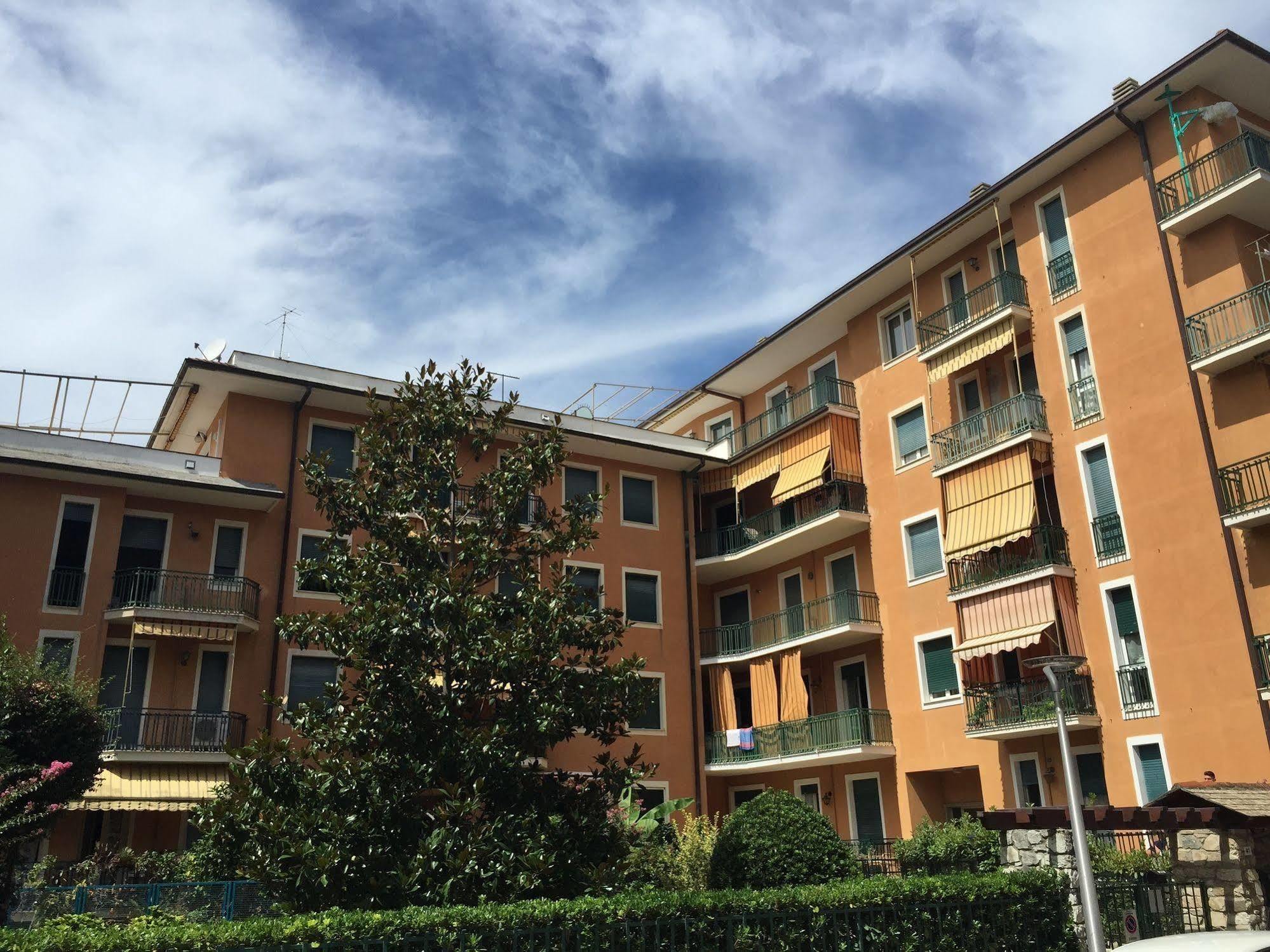 Legnano Attic Apartment Cavi di Lavagna Exterior photo